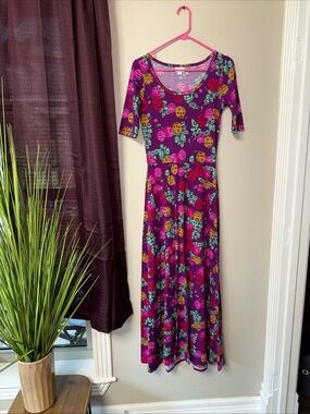 #872 LULAROE Printed Short Sleeve Maxi Dress Size Small